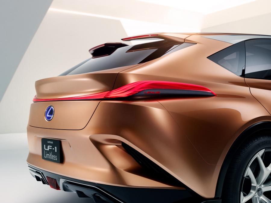 Детали экстерьера Lexus LF-1 Limitless 2018 года  (фото 19 из 72)